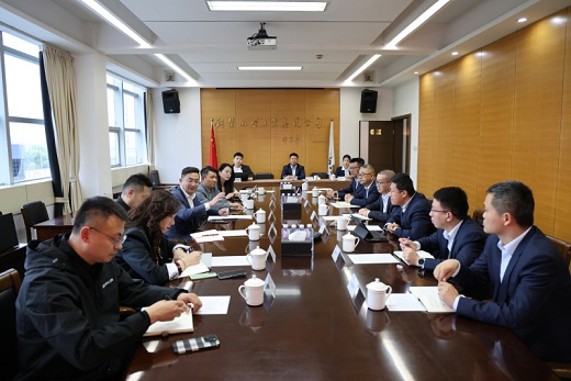 京东集团与集团公司举行工作座谈